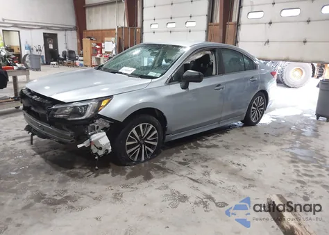 2018 Subaru Legacy 2.5I из США, поврежденный, VIN 4S3BNAB63J3023516